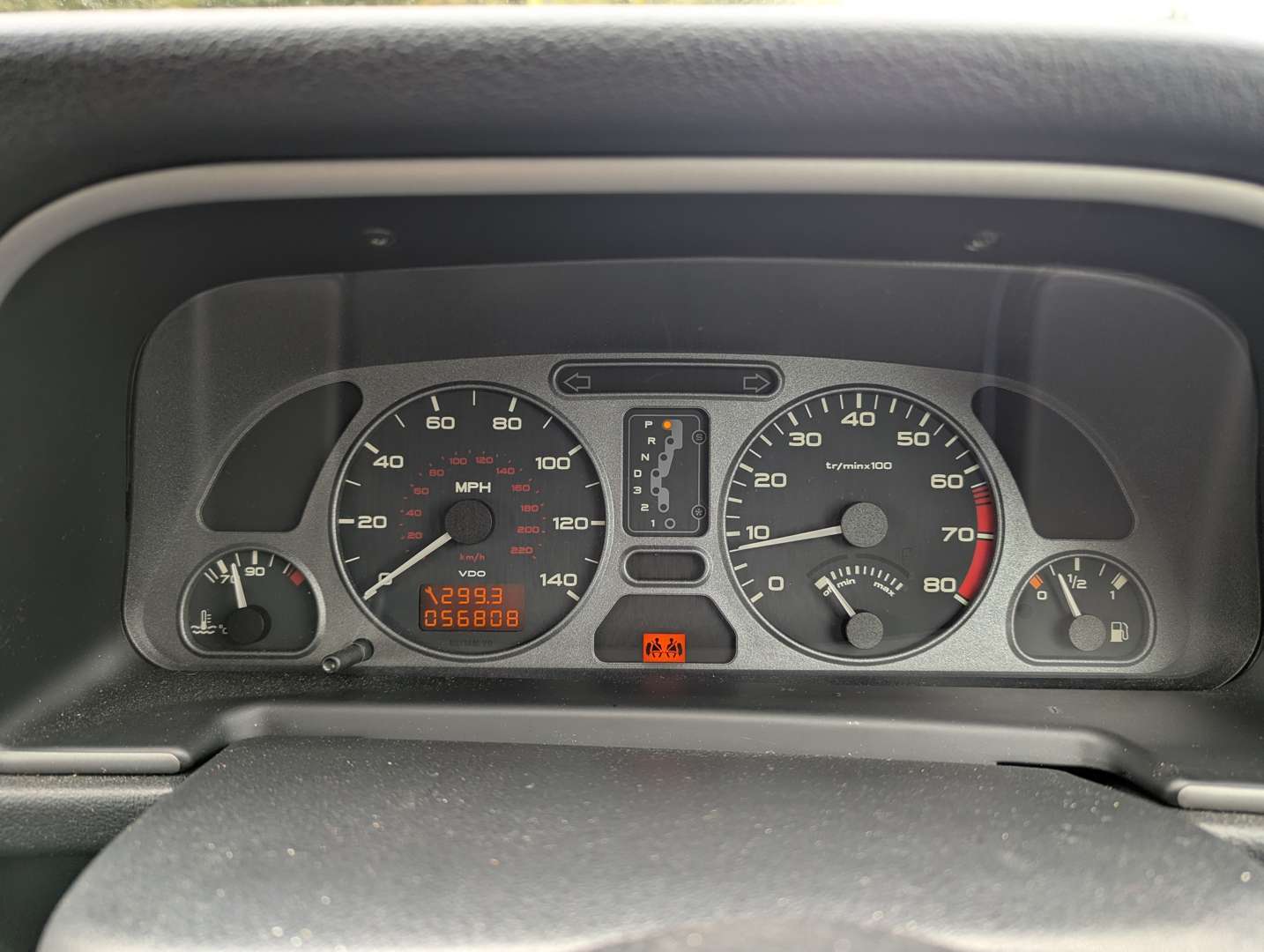 <p>2001 PEUGEOT 306 CABRIOLET S 16V</p>