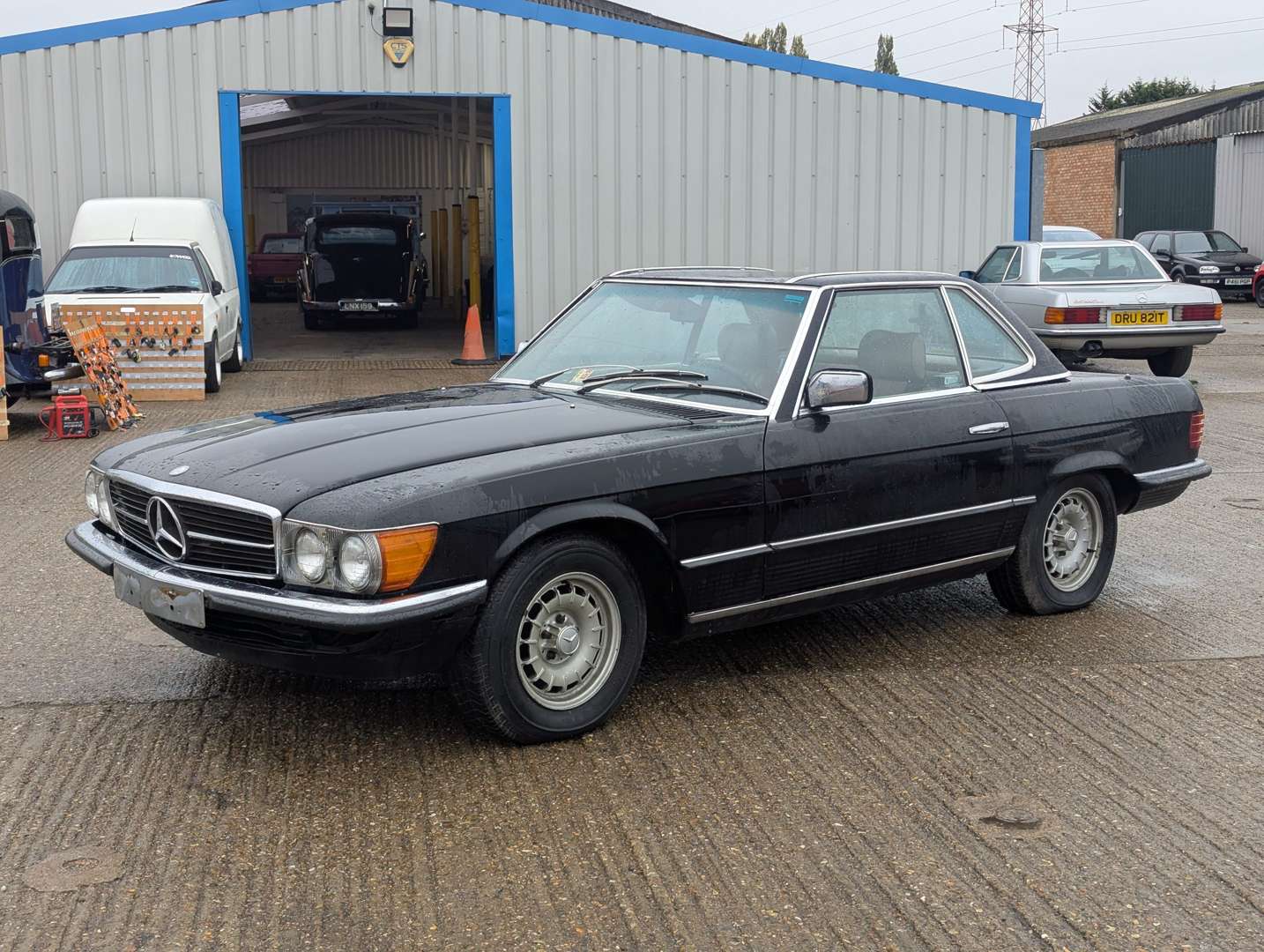 <p>1985 MERCEDES 380SL LHD</p>