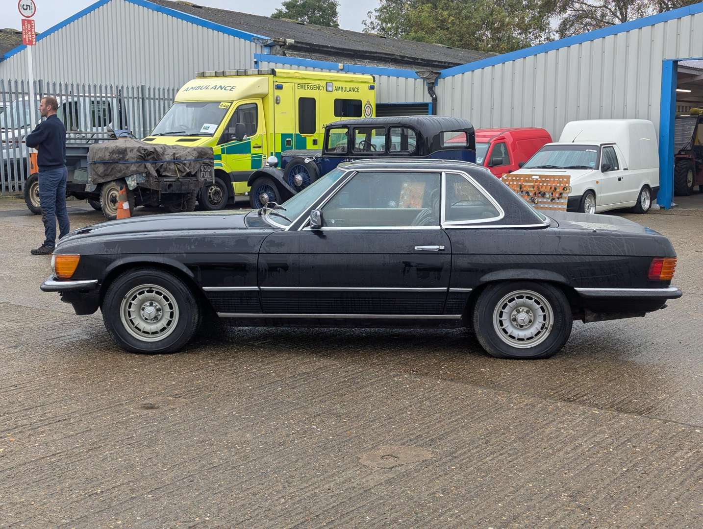 <p>1985 MERCEDES 380SL LHD</p>