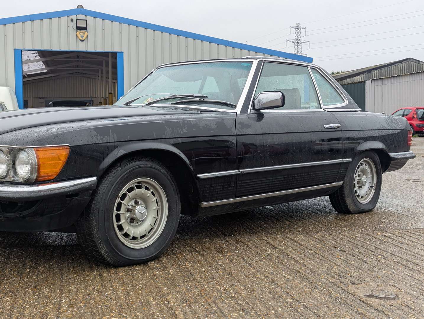 <p>1985 MERCEDES 380SL LHD</p>