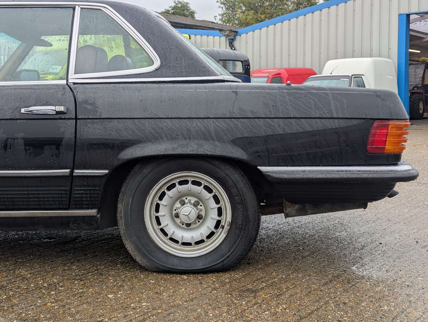 <p>1985 MERCEDES 380SL LHD</p>