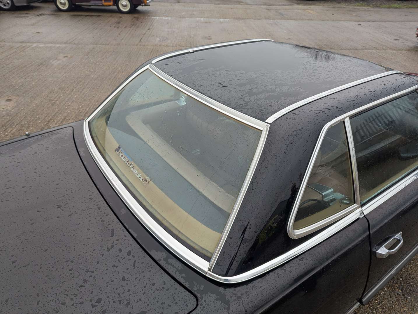 <p>1985 MERCEDES 380SL LHD</p>