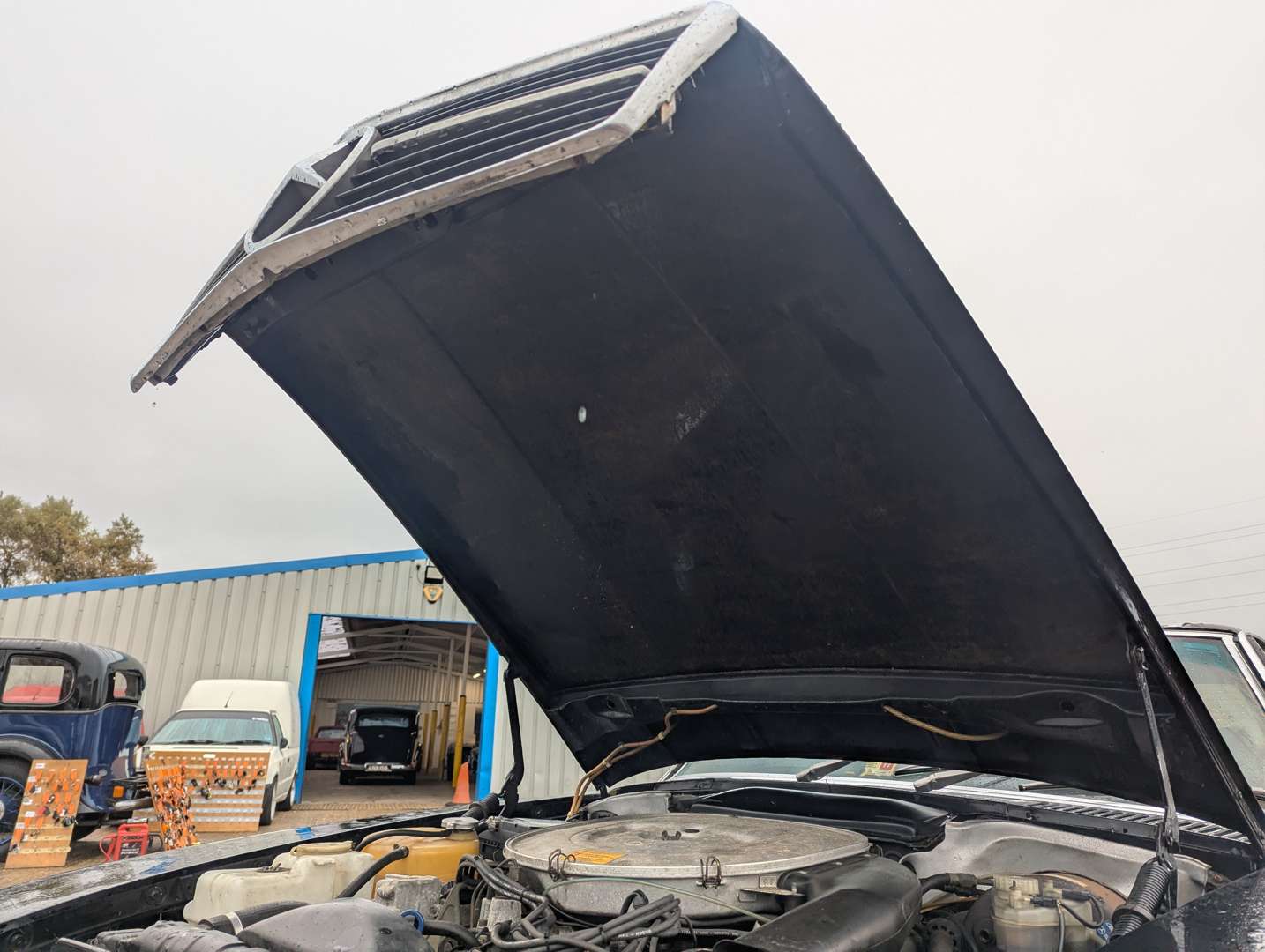 <p>1985 MERCEDES 380SL LHD</p>