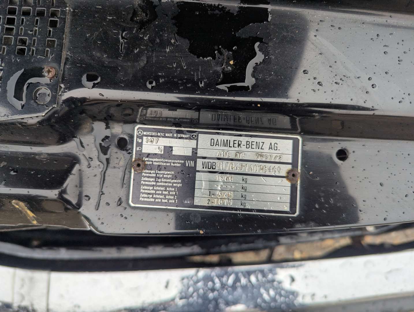 <p>1985 MERCEDES 380SL LHD</p>