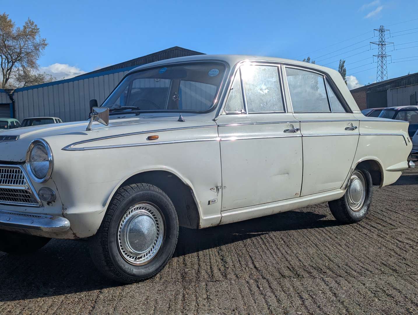 <p>1964 FORD CORTINA ‘SUPER’ MkI</p>