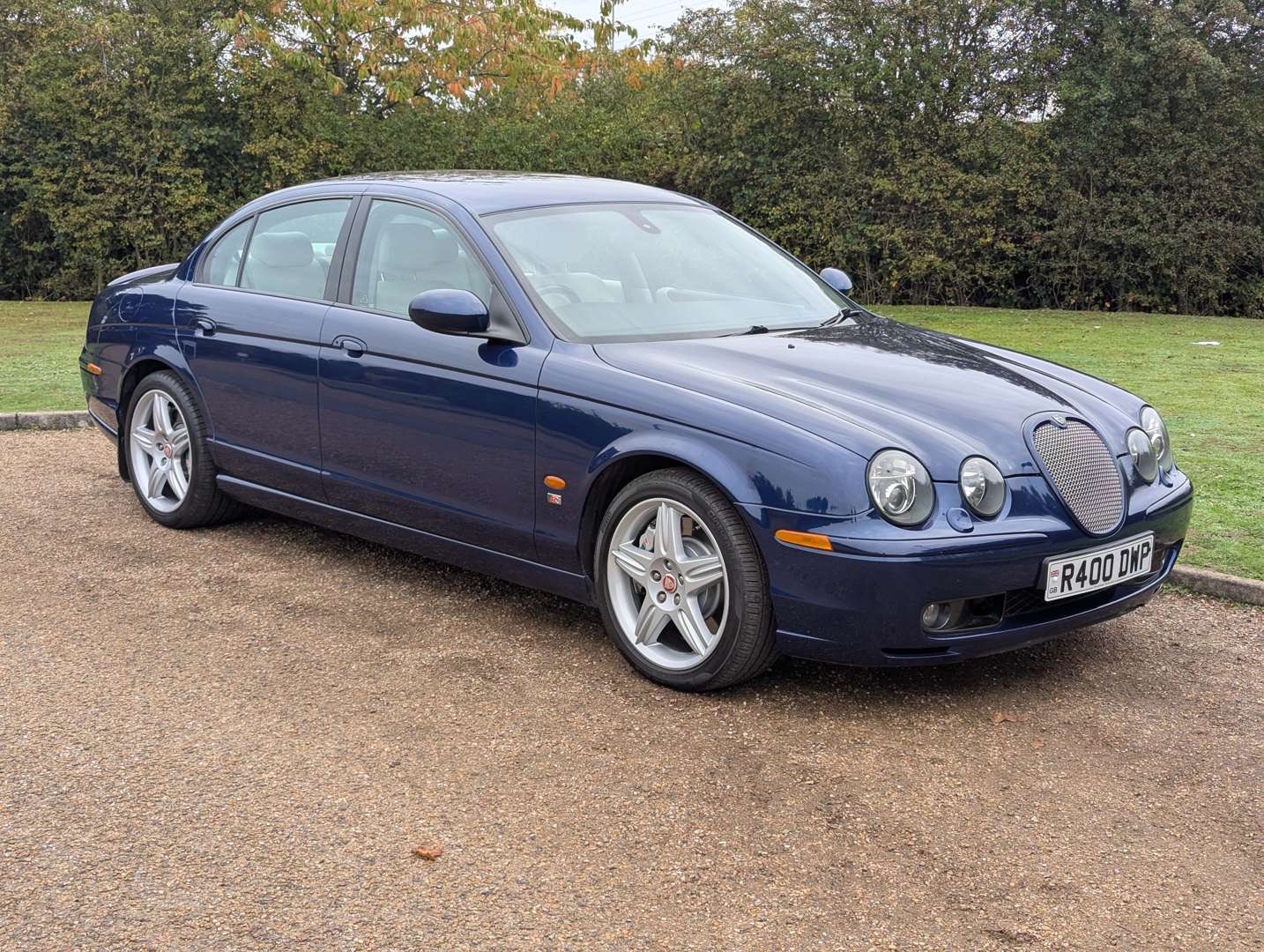 <p>2002 JAGUAR S-TYPE R AUTO</p>