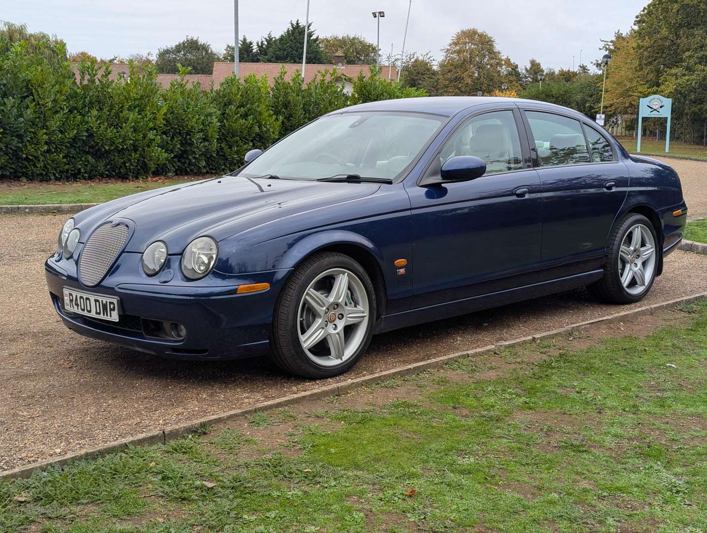 <p>2002 JAGUAR S-TYPE R AUTO</p>
