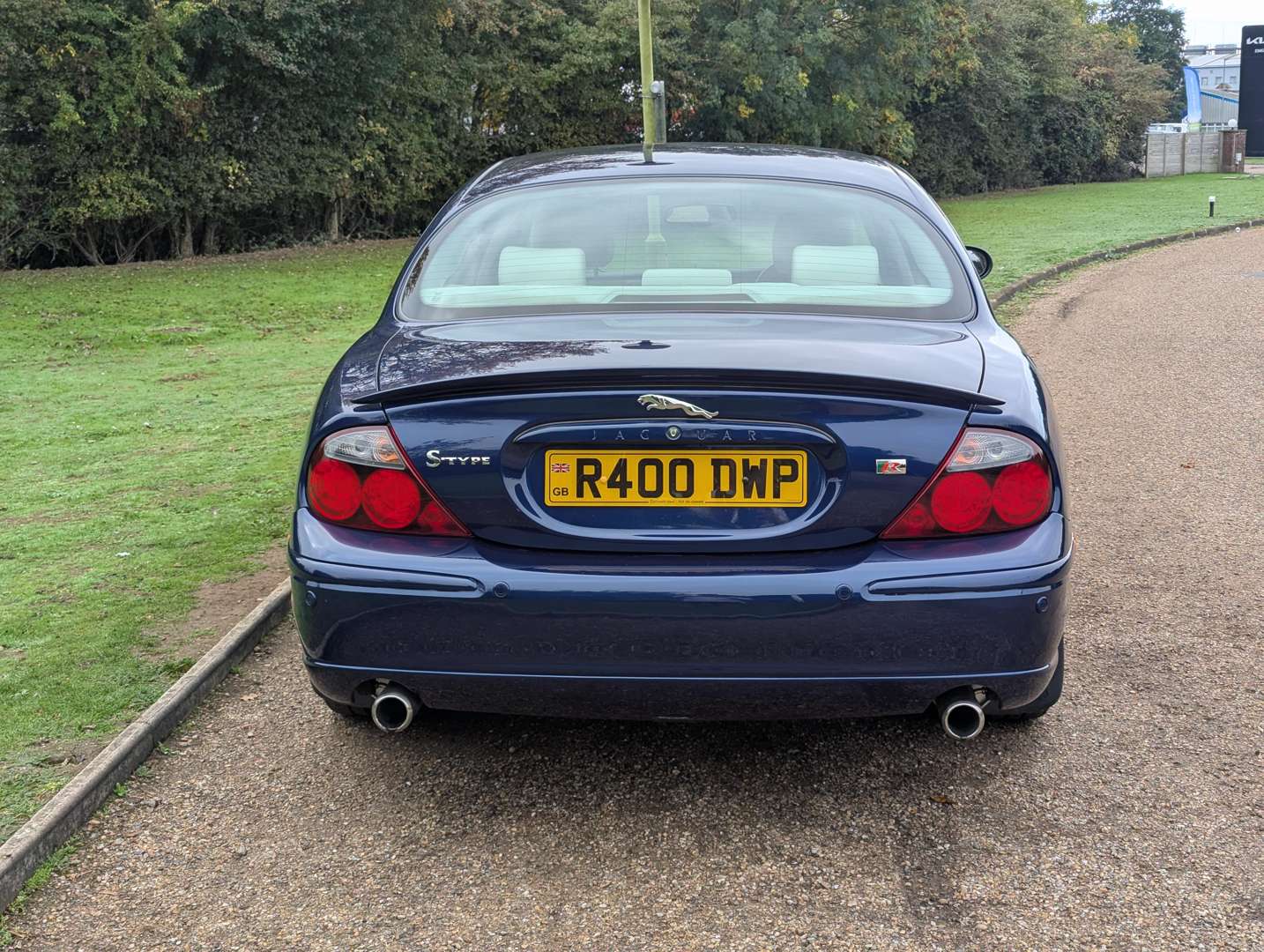 <p>2002 JAGUAR S-TYPE R AUTO</p>
