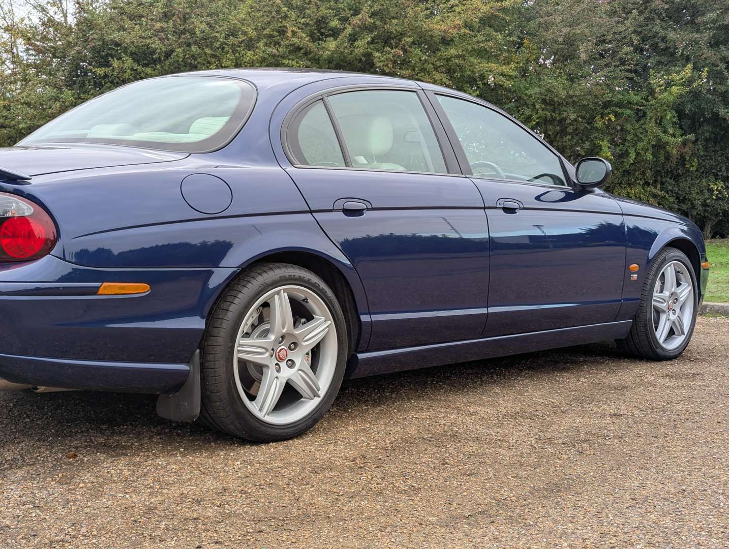 <p>2002 JAGUAR S-TYPE R AUTO</p>