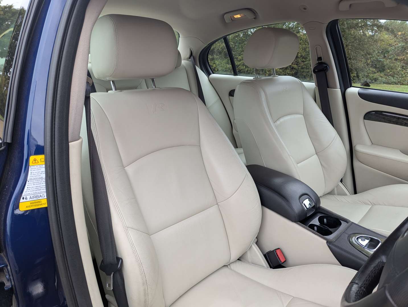 <p>2002 JAGUAR S-TYPE R AUTO</p>