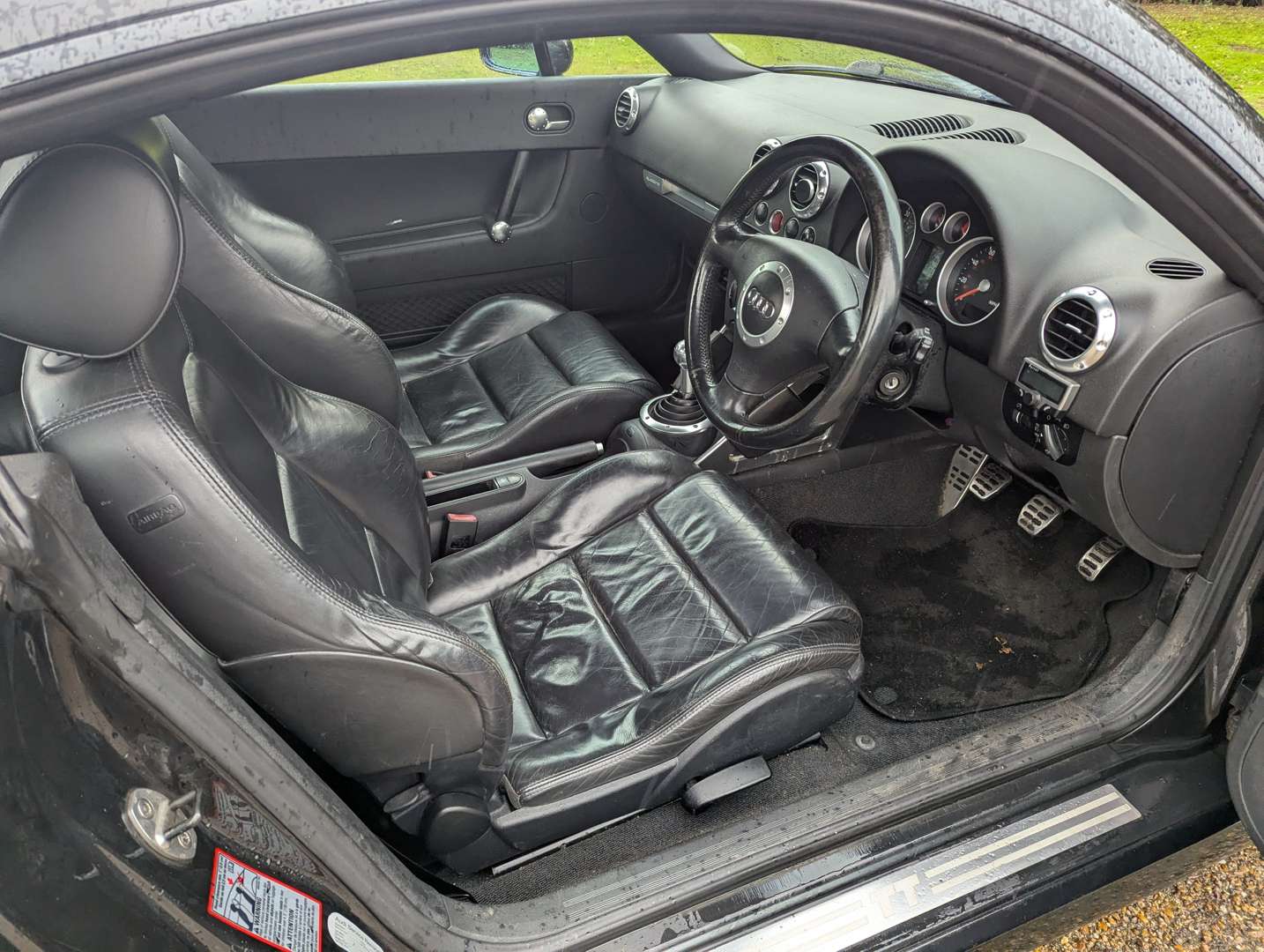 <p>2003 AUDI TT QUATTRO 225 BHP&nbsp;</p>