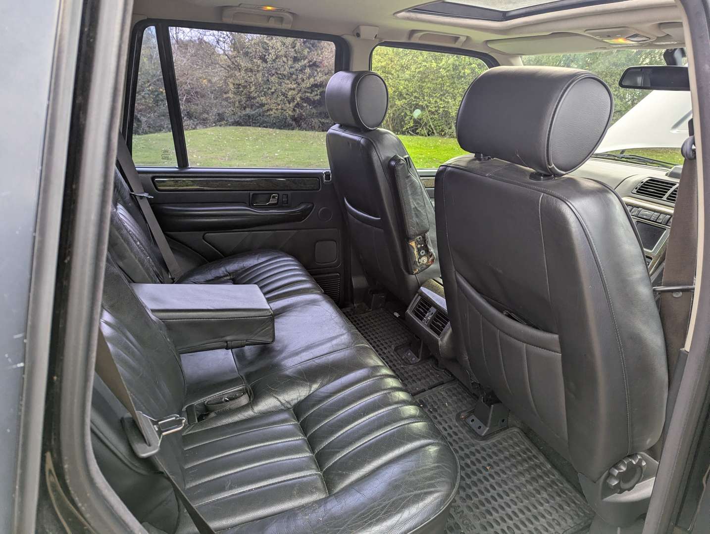 <p>2002 RANGE ROVER P38 WESTMINSTER AUTO</p>