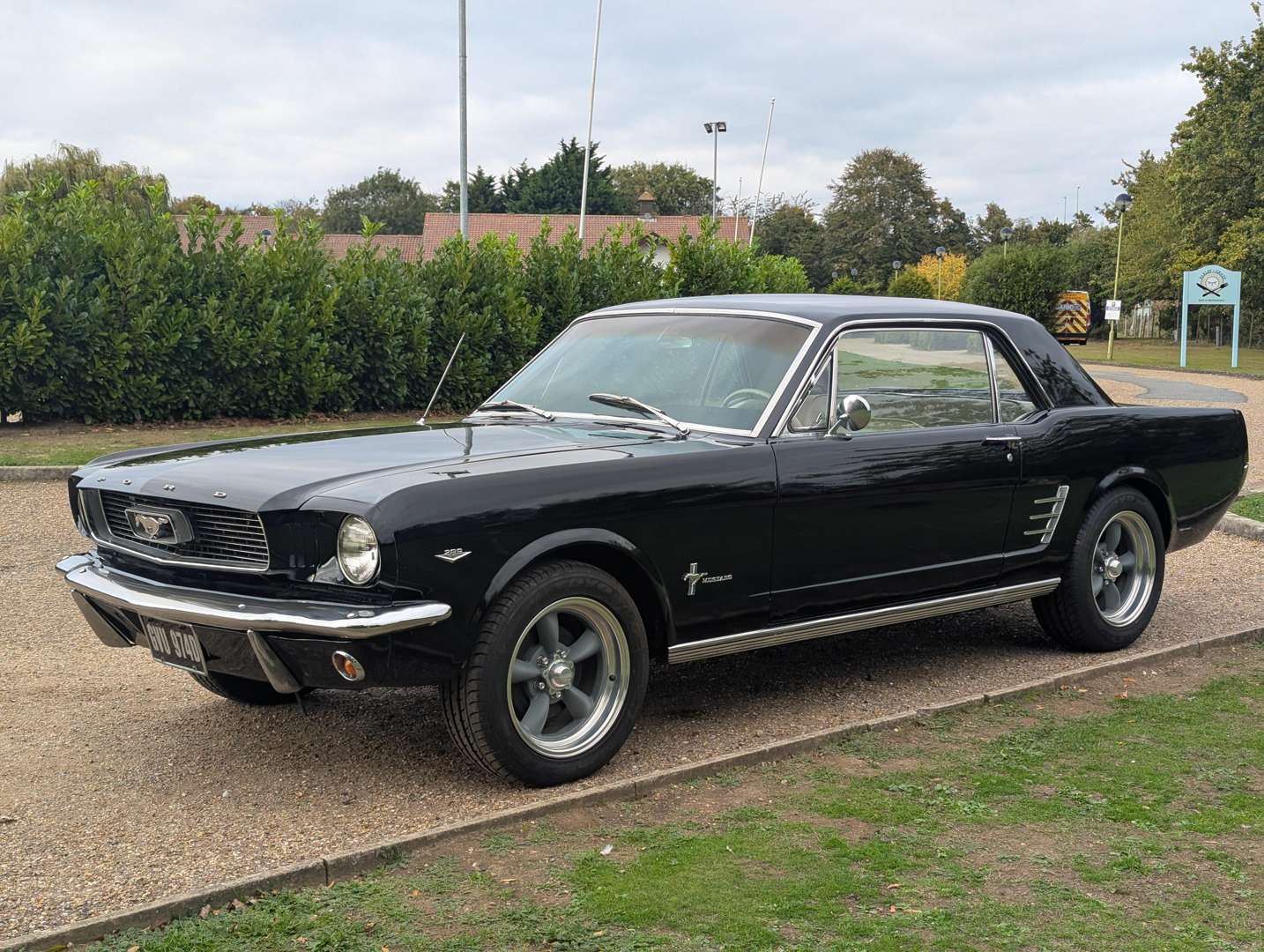 <p>1966 FORD MUSTANG 4.7 AUTO LHD</p>