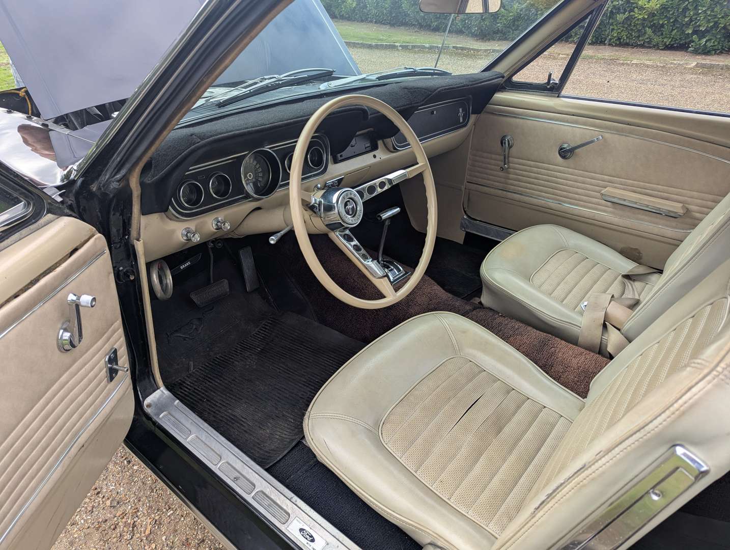 <p>1966 FORD MUSTANG 4.7 AUTO LHD</p>