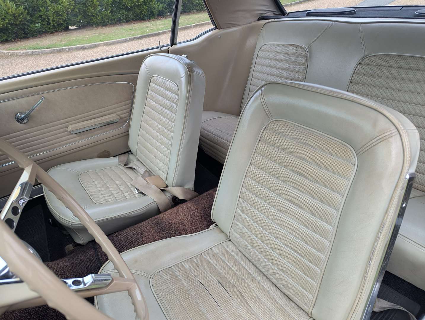 <p>1966 FORD MUSTANG 4.7 AUTO LHD</p>