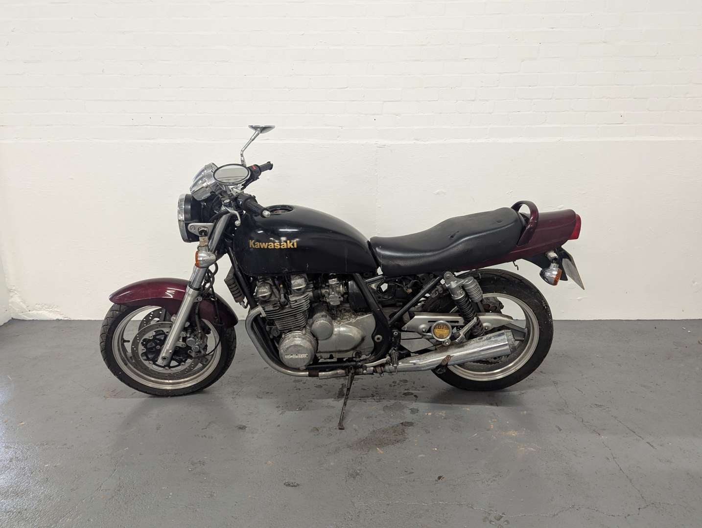 <p>1994 KAWASAKI ZEPHYR 750</p>