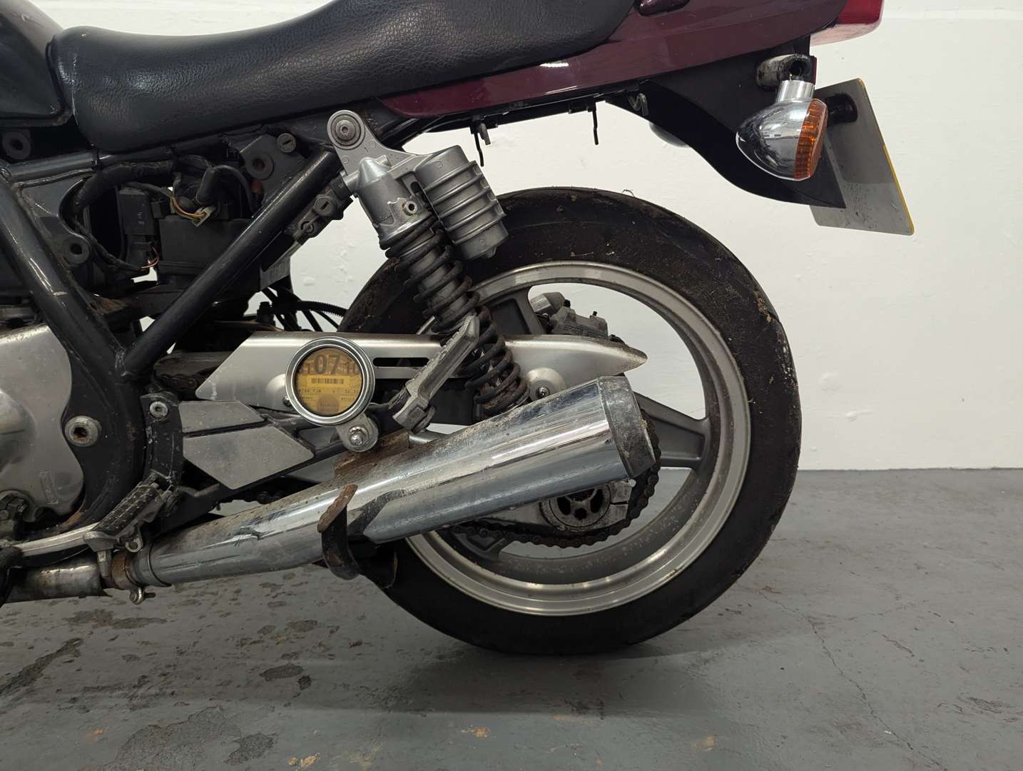 <p>1994 KAWASAKI ZEPHYR 750</p>