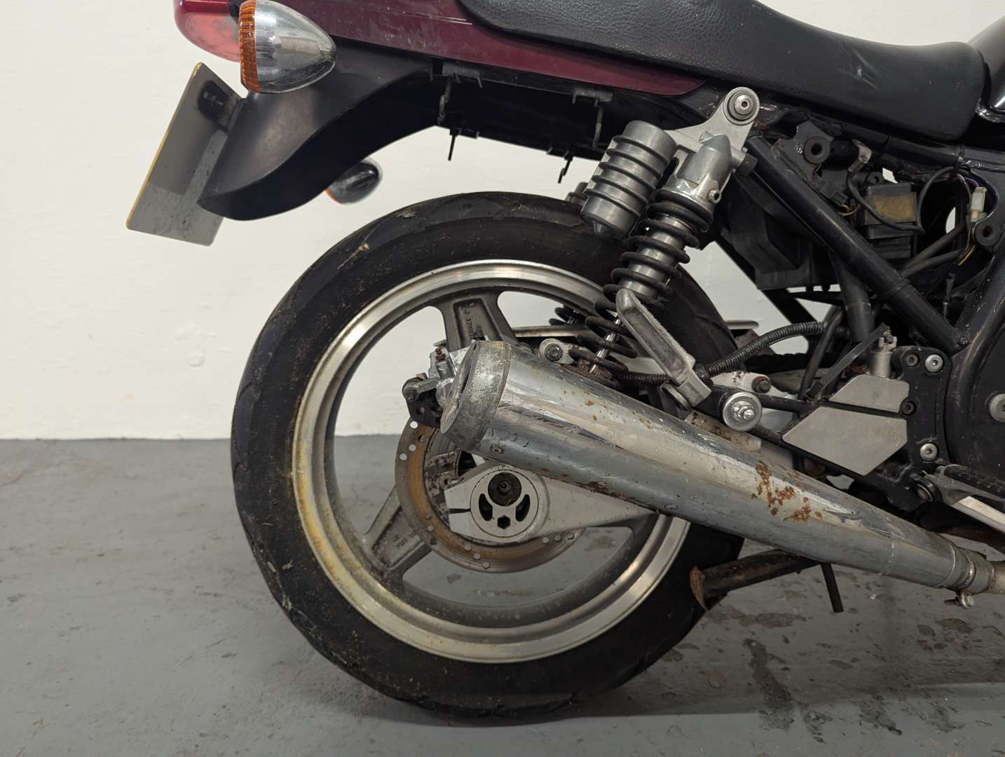 <p>1994 KAWASAKI ZEPHYR 750</p>