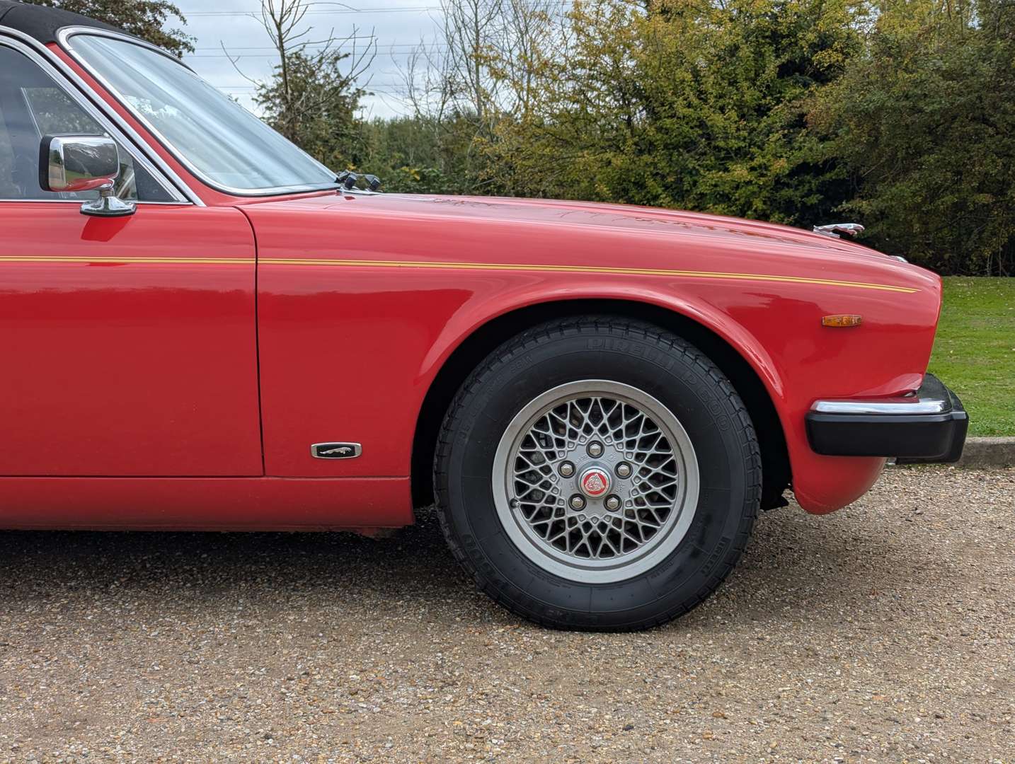 <p>1982 JAGUAR XJ6 3.4 AUTO CONVERTIBLE</p>