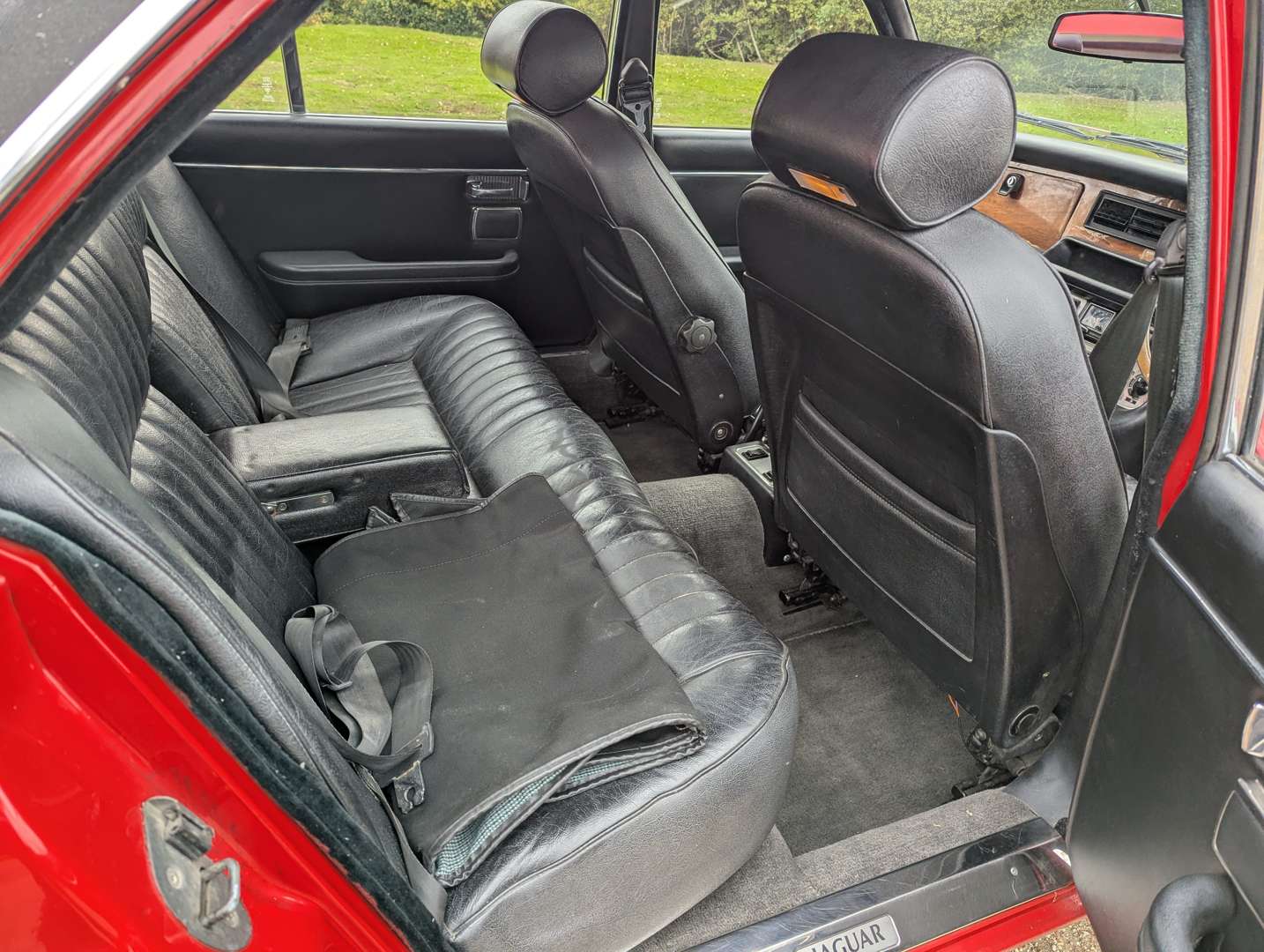 <p>1982 JAGUAR XJ6 3.4 AUTO CONVERTIBLE</p>