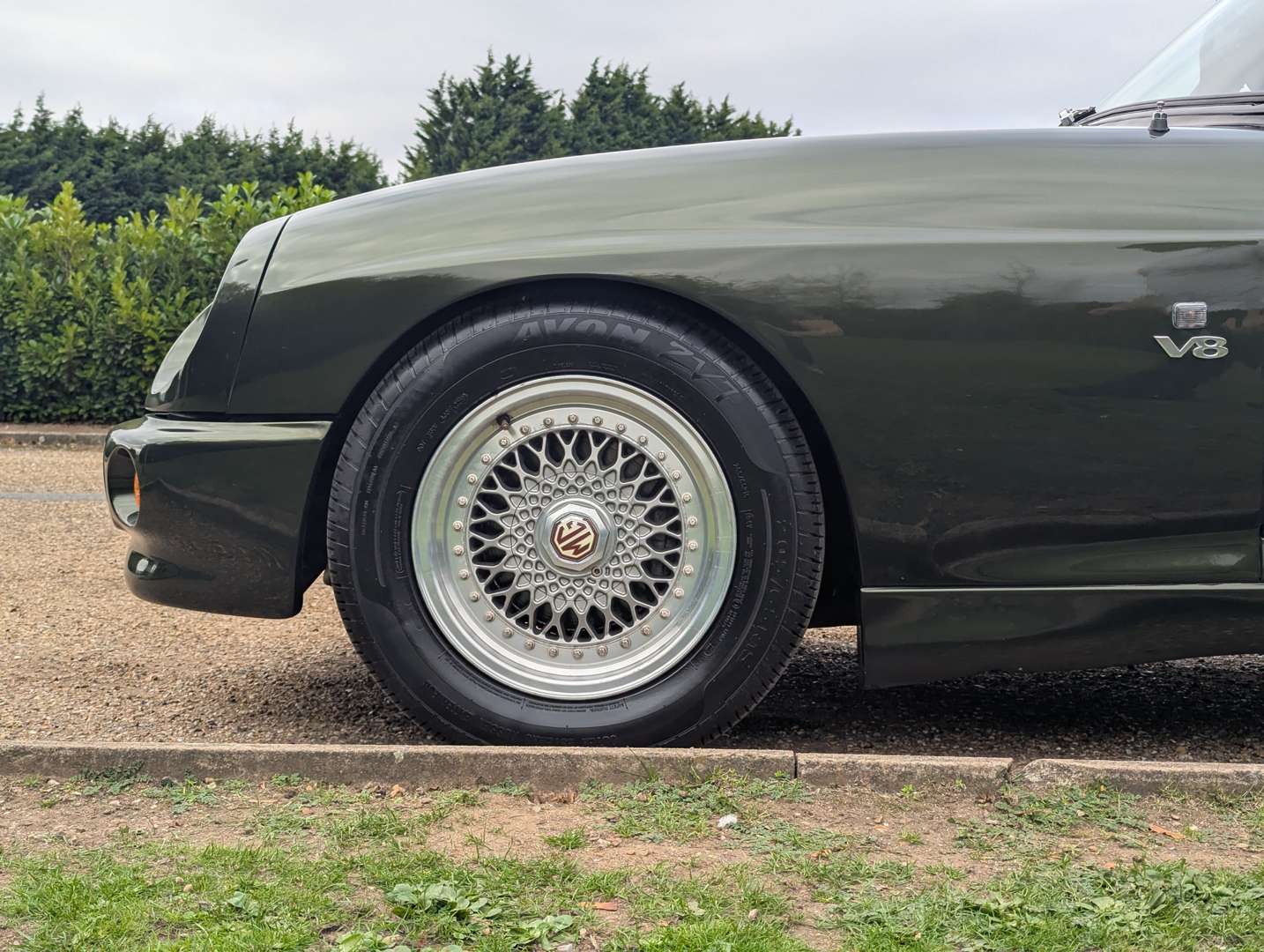 <p>1996 MG R V8 ROADSTER</p>