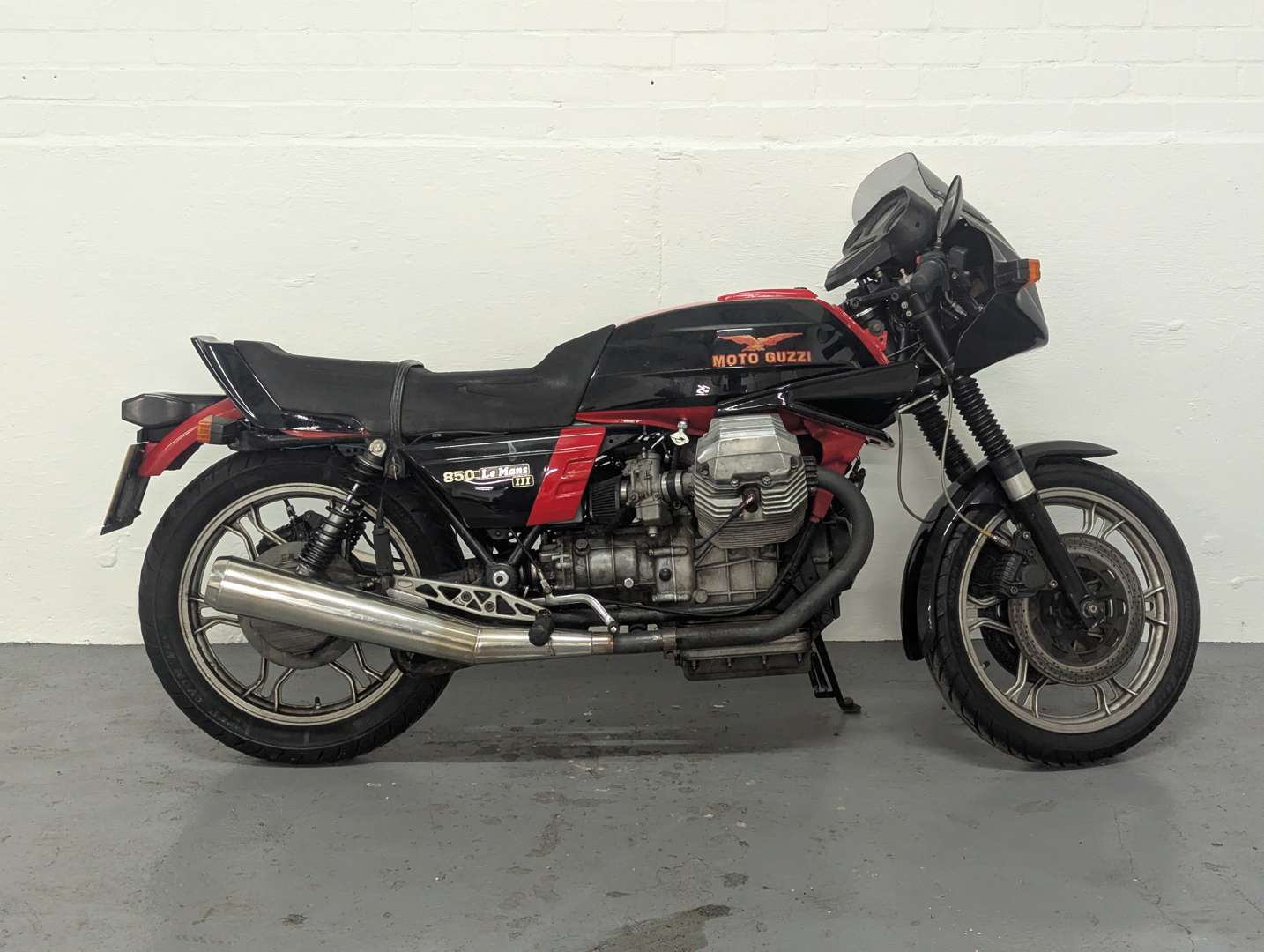 <p>1982 MOTO GUZZI LE MANS 111</p>