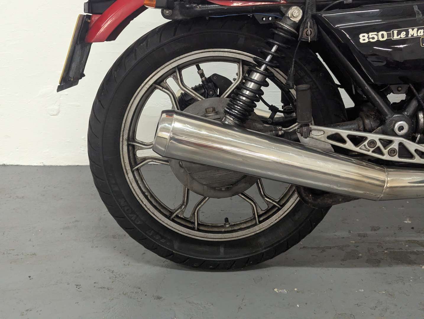 <p>1982 MOTO GUZZI LE MANS 111</p>