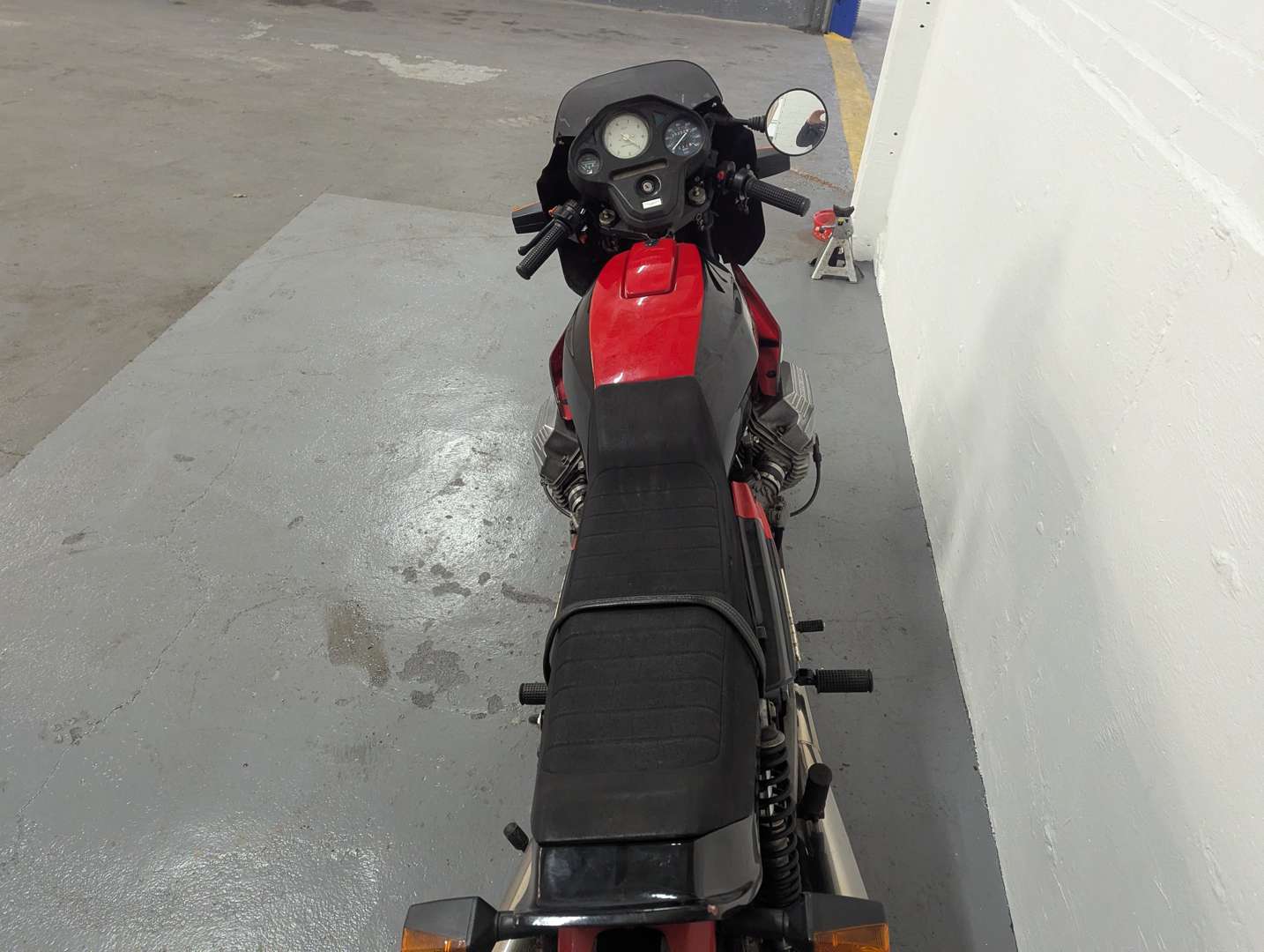 <p>1982 MOTO GUZZI LE MANS 111</p>