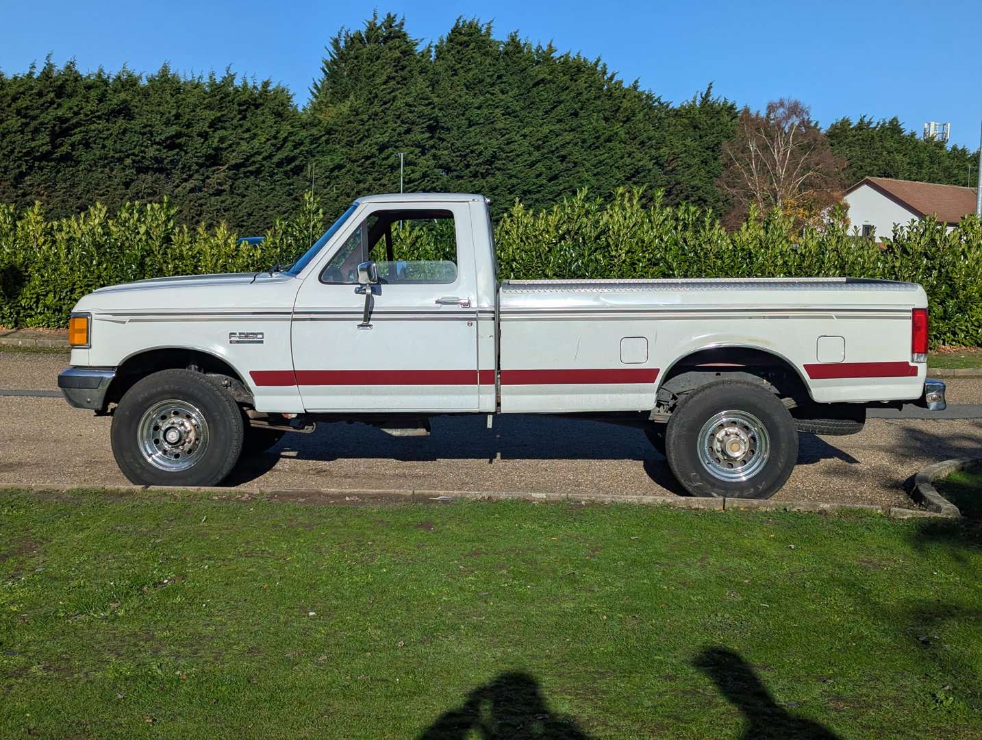 <p>1987 FORD F250 TRUCK LHD</p>