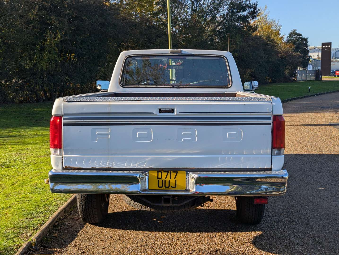 <p>1987 FORD F250 TRUCK LHD</p>