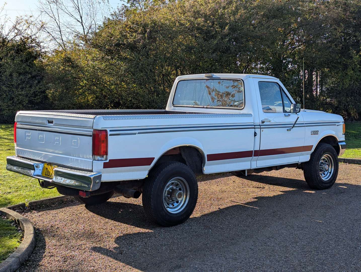 <p>1987 FORD F250 TRUCK LHD</p>