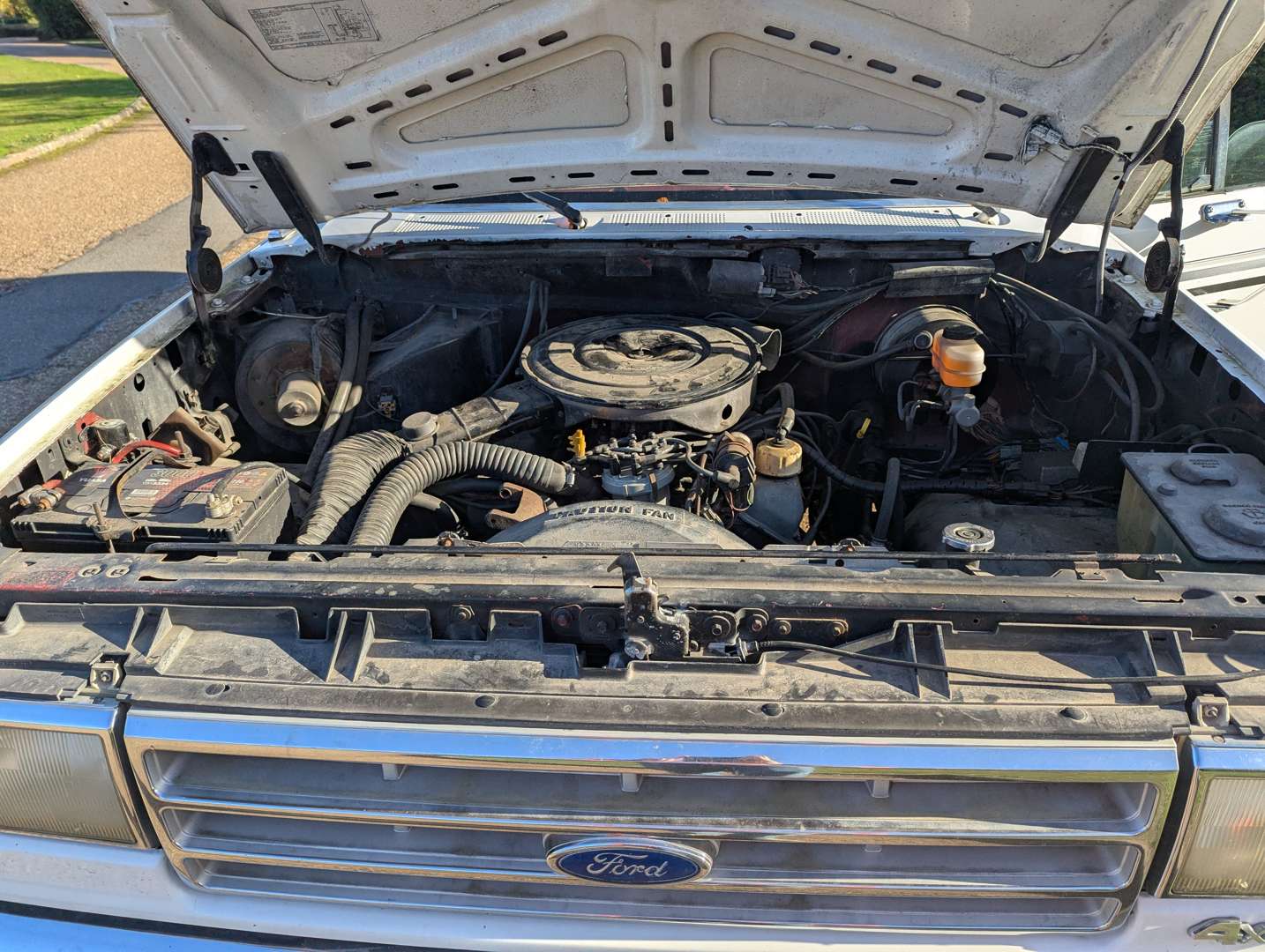 <p>1987 FORD F250 TRUCK LHD</p>