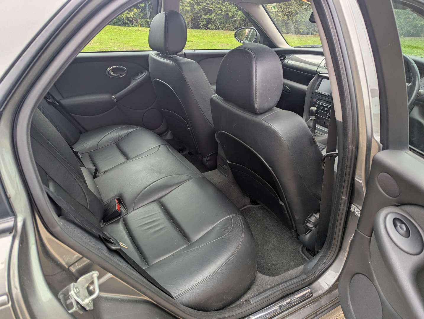 <p>2003 MG ZT SE 260 V8 - 24,271 MILES</p>