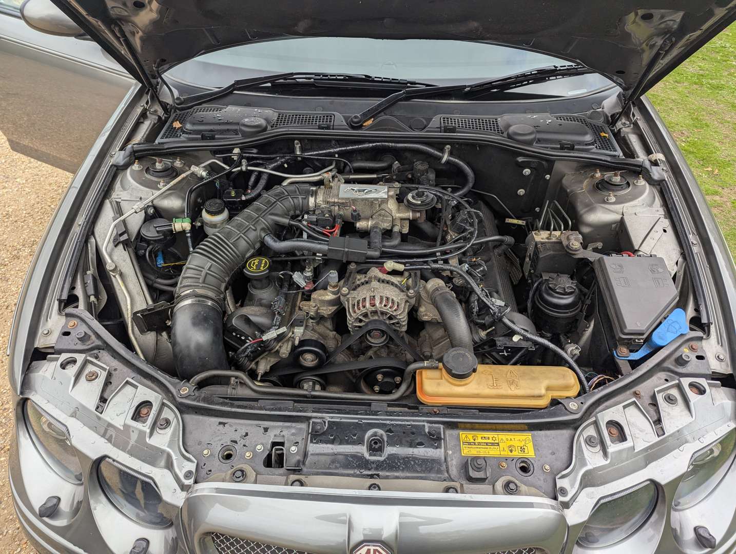 <p>2003 MG ZT SE 260 V8 - 24,271 MILES</p>