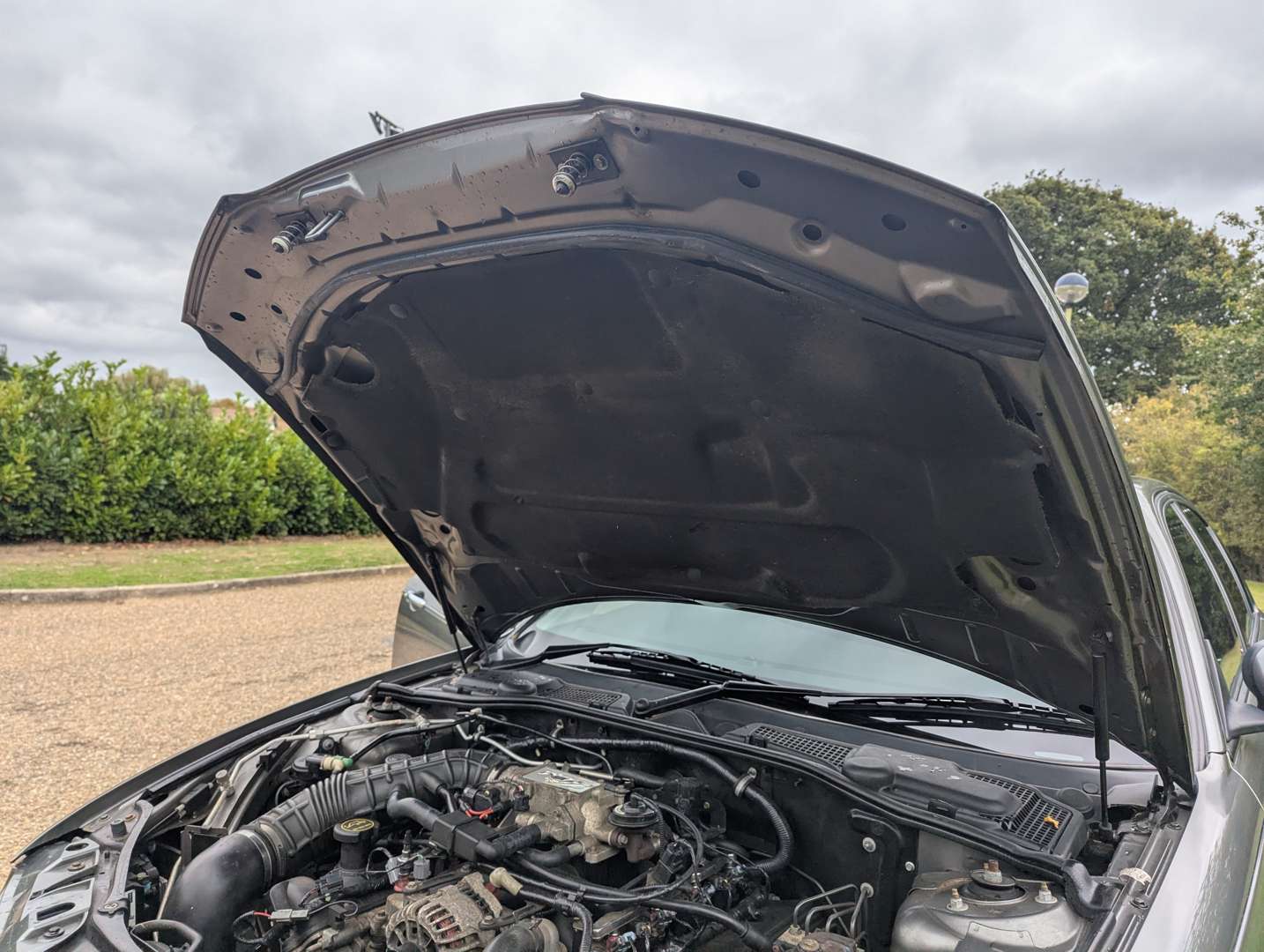 <p>2003 MG ZT SE 260 V8 - 24,271 MILES</p>