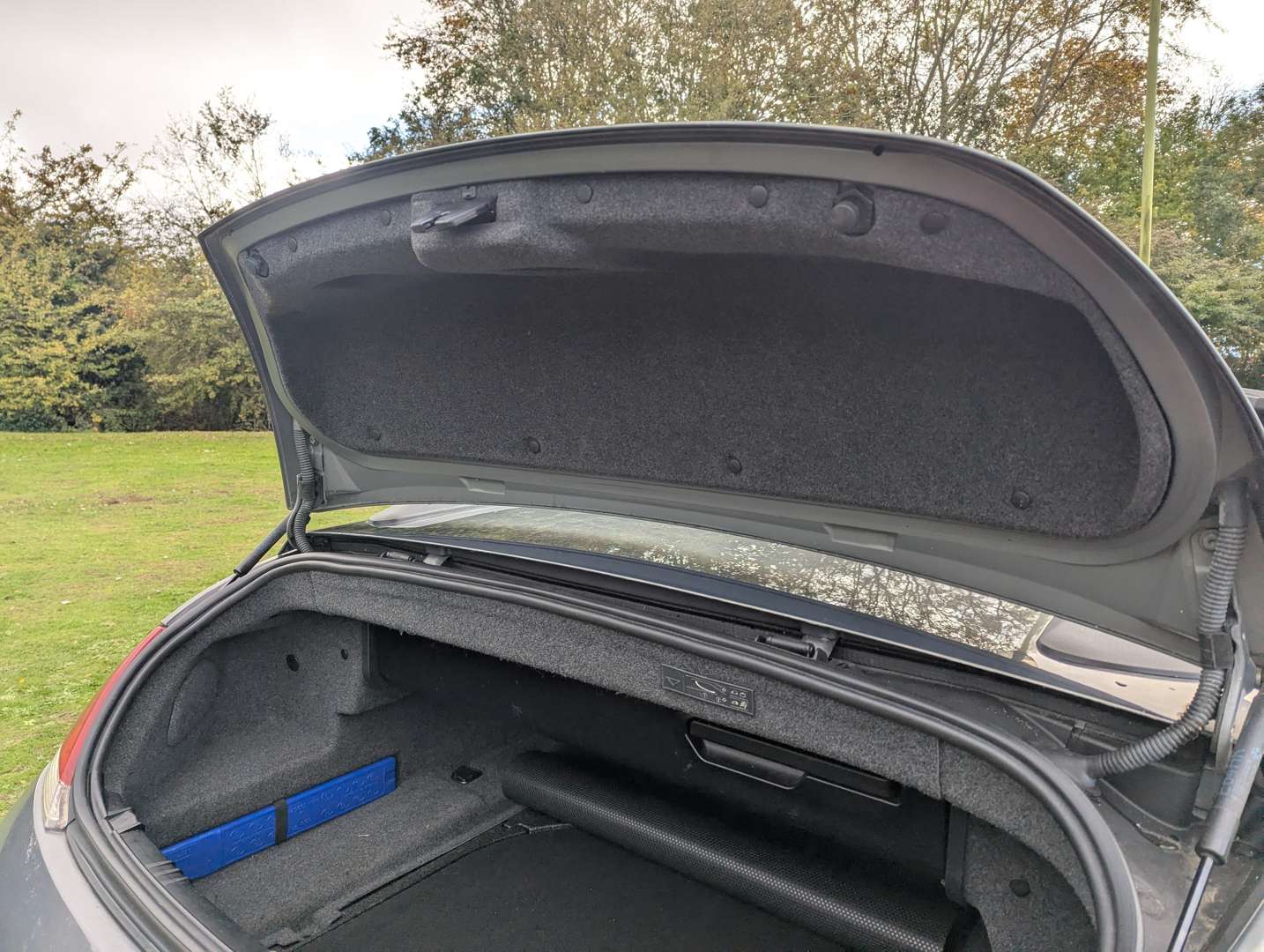 <p>2006 BMW 630I AUTO</p>