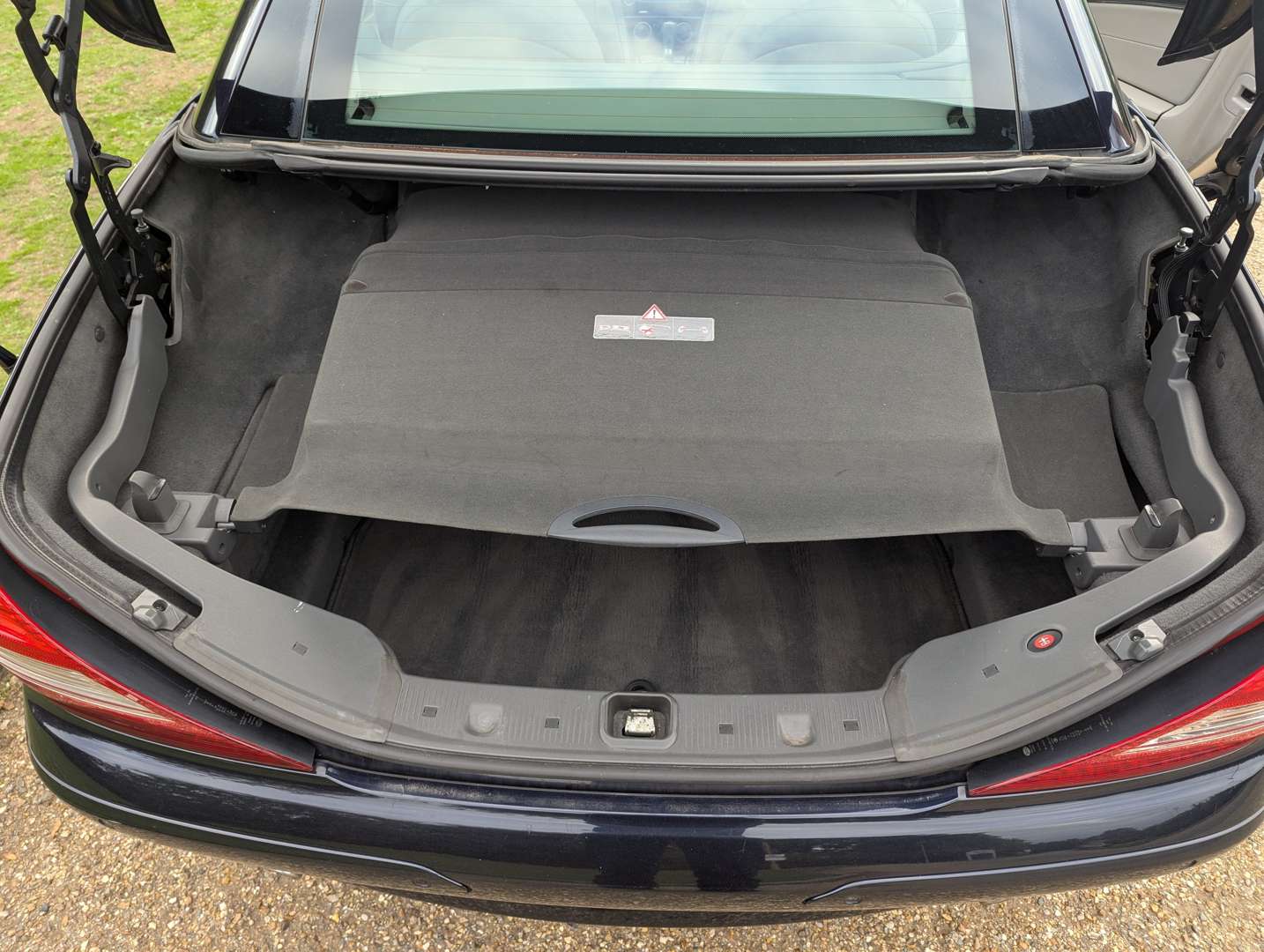 <p>2006 MERCEDES SL350 AUTO</p>