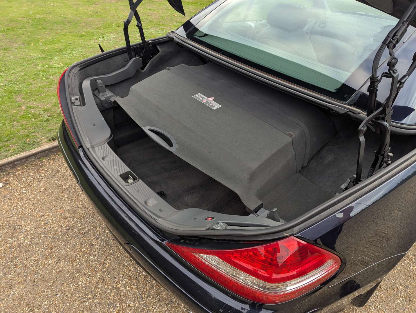 <p>2006 MERCEDES SL350 AUTO</p>