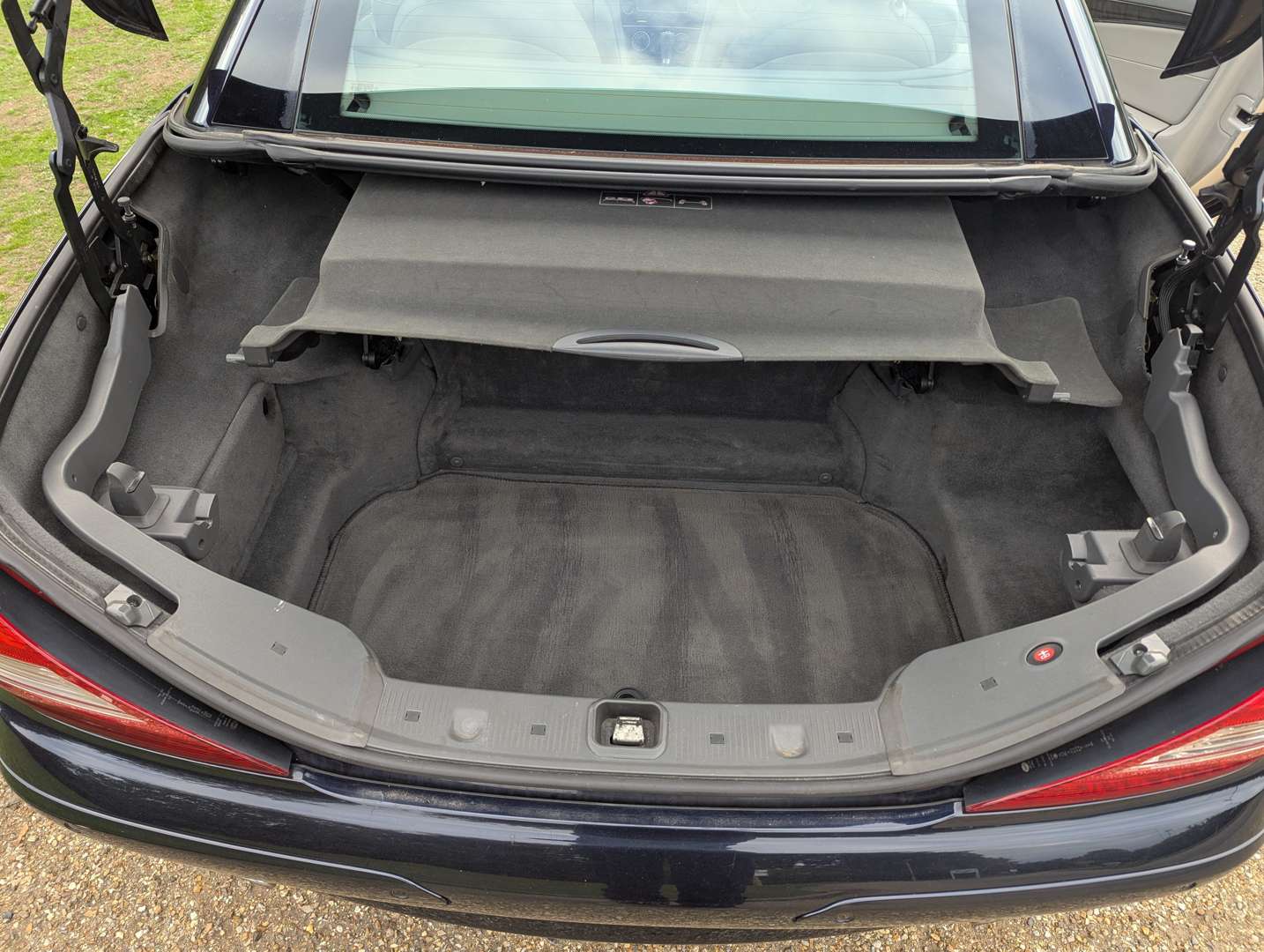 <p>2006 MERCEDES SL350 AUTO</p>