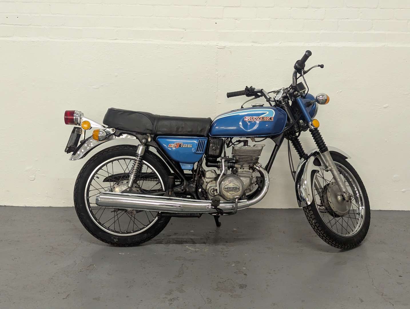 <p>1974 SUZUKI GT 185</p>