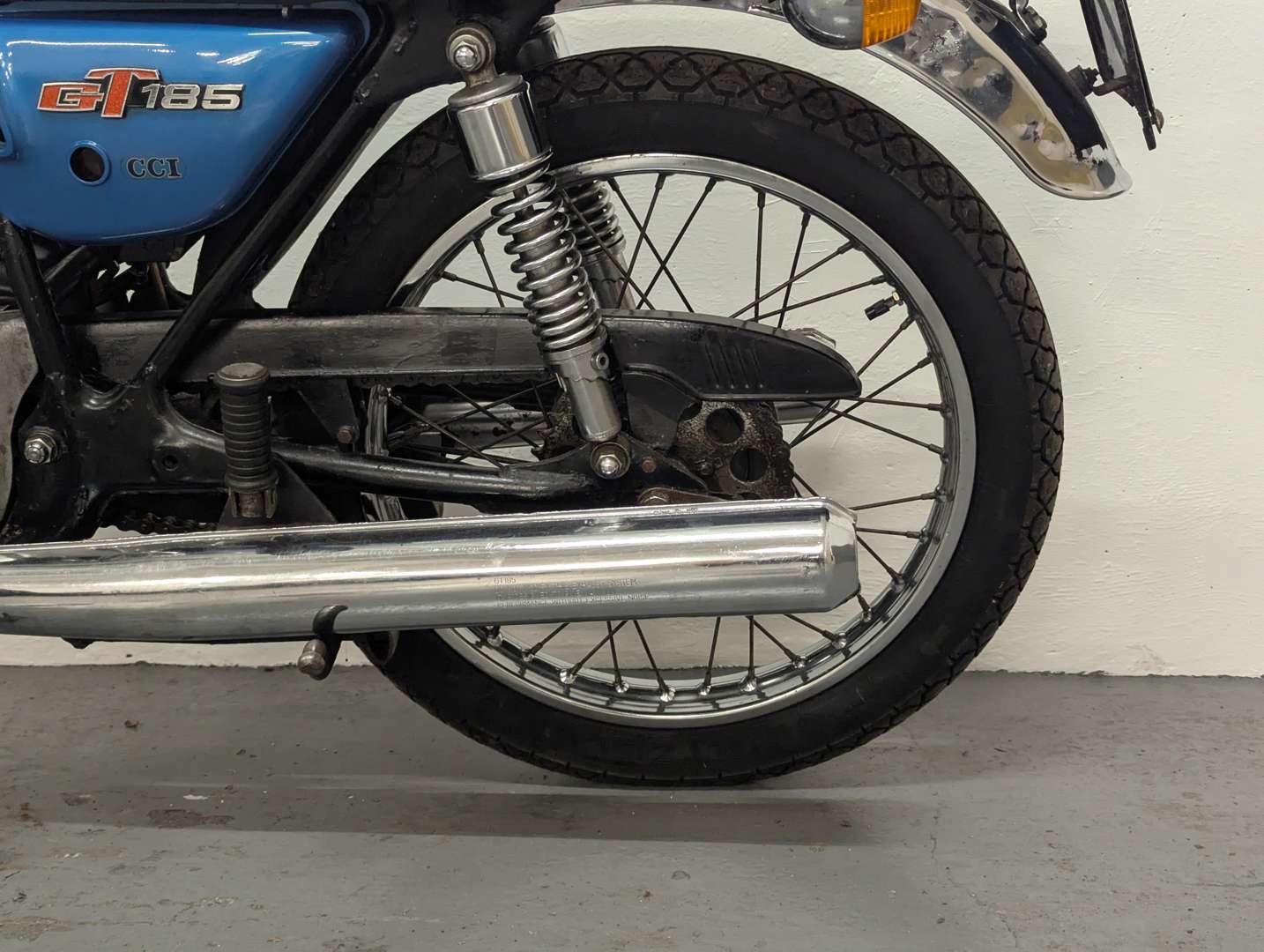 <p>1974 SUZUKI GT 185</p>