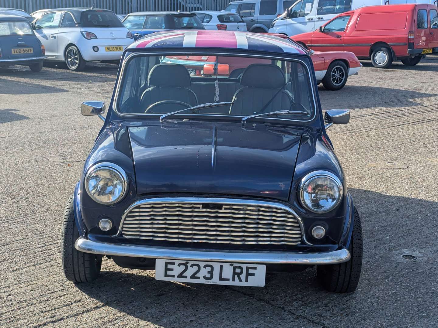 <p>1988 AUSTIN MINI MAYFAIR</p>
