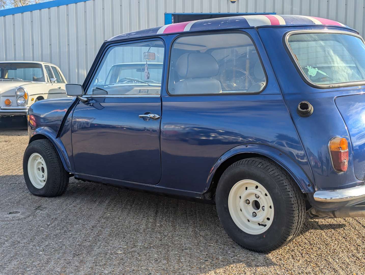 <p>1988 AUSTIN MINI MAYFAIR</p>