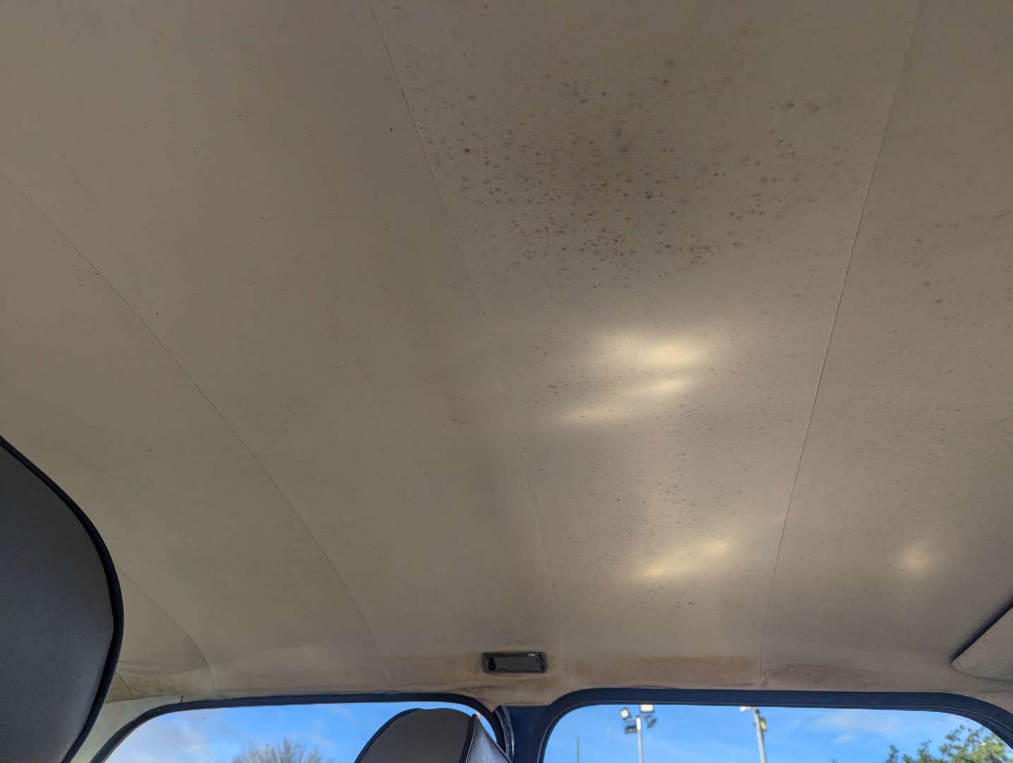 <p>1988 AUSTIN MINI MAYFAIR</p>