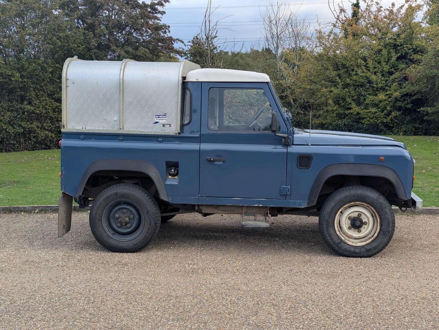 <p>1996 LAND ROVER DEFENDER 90 TDI</p>