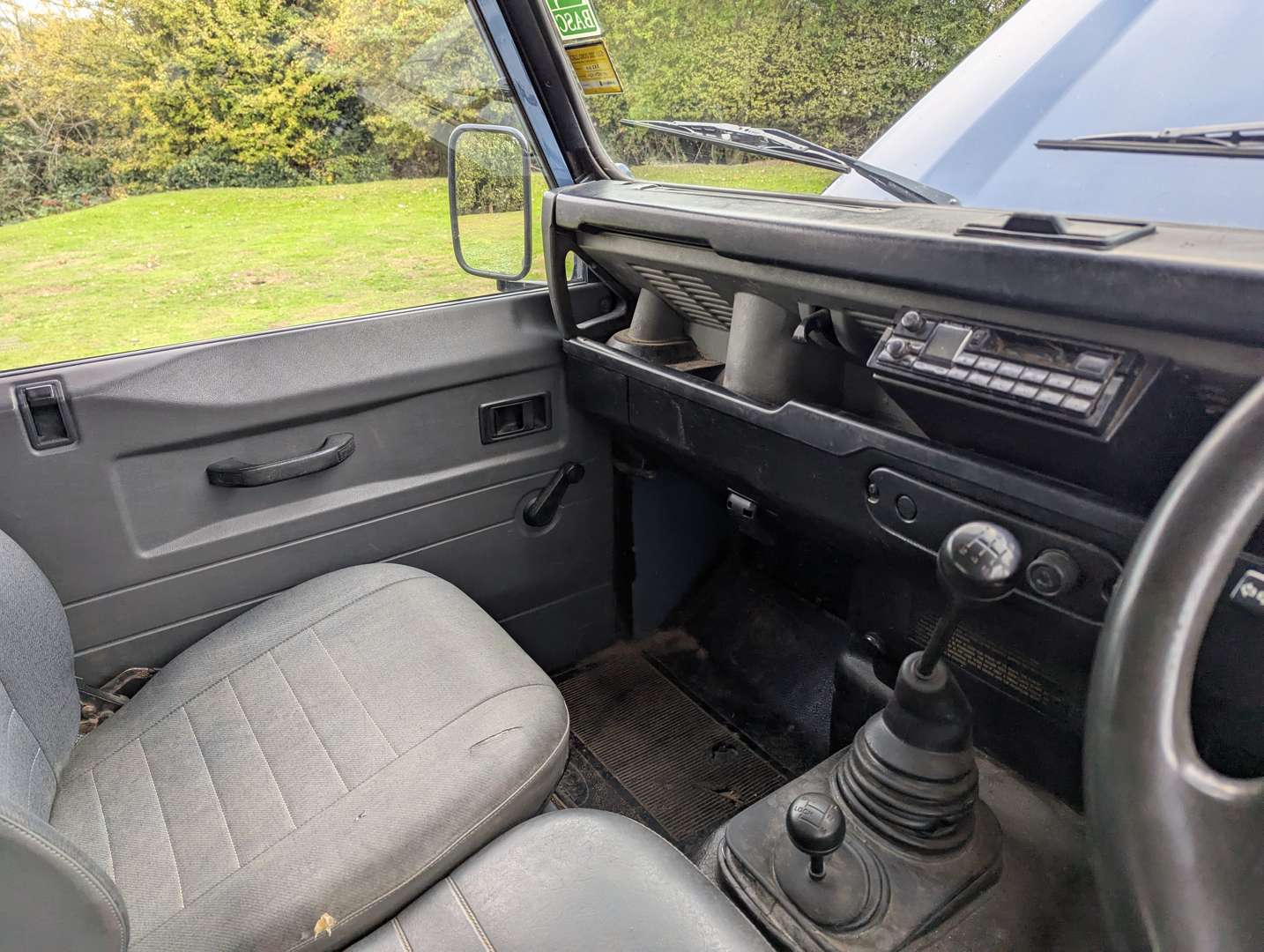 <p>1996 LAND ROVER DEFENDER 90 TDI</p>