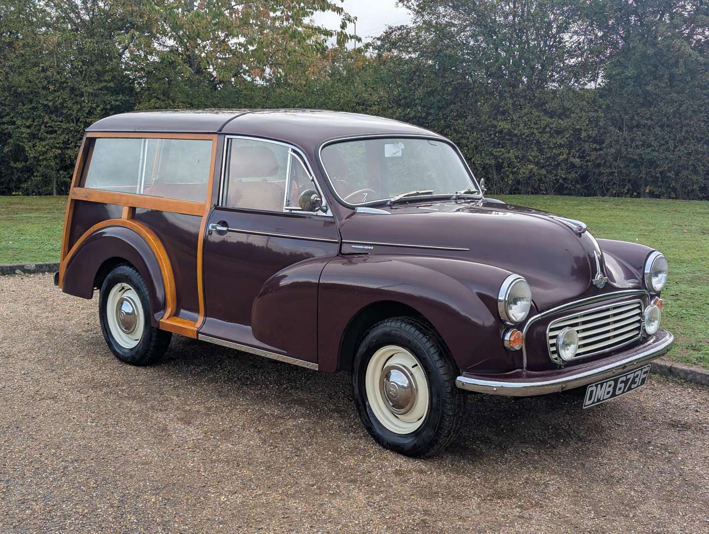 <p>1968 MORRIS MINOR 1000 TRAVELLER</p>