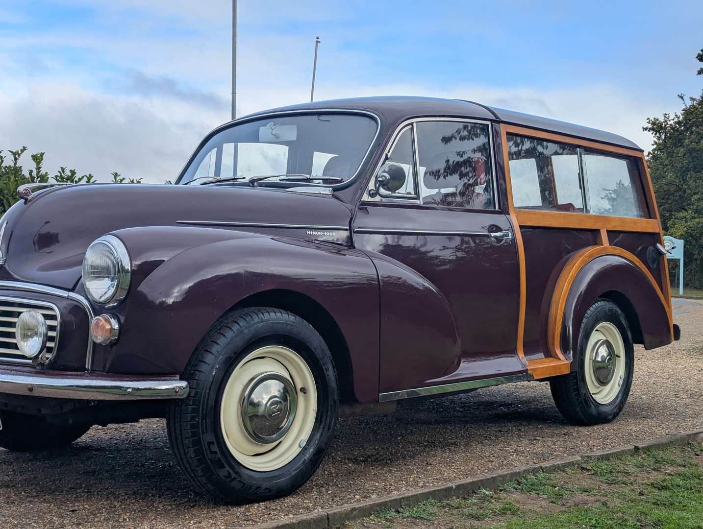 <p>1968 MORRIS MINOR 1000 TRAVELLER</p>