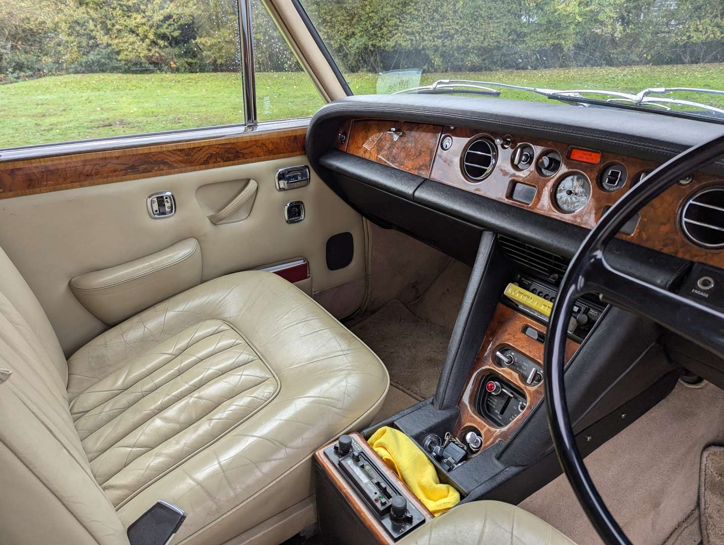 <p>1976 ROLLS ROYCE SILVER SHADOW I</p>