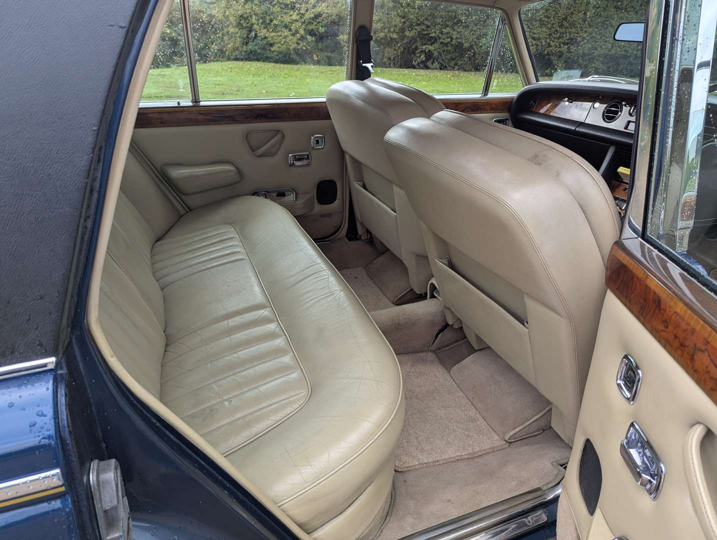 <p>1976 ROLLS ROYCE SILVER SHADOW I</p>